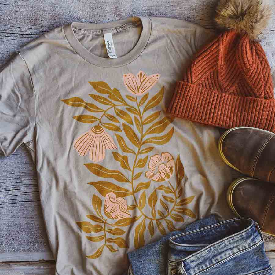 Folk & Lore Flowy Floral Triblend Tee / T Shirt