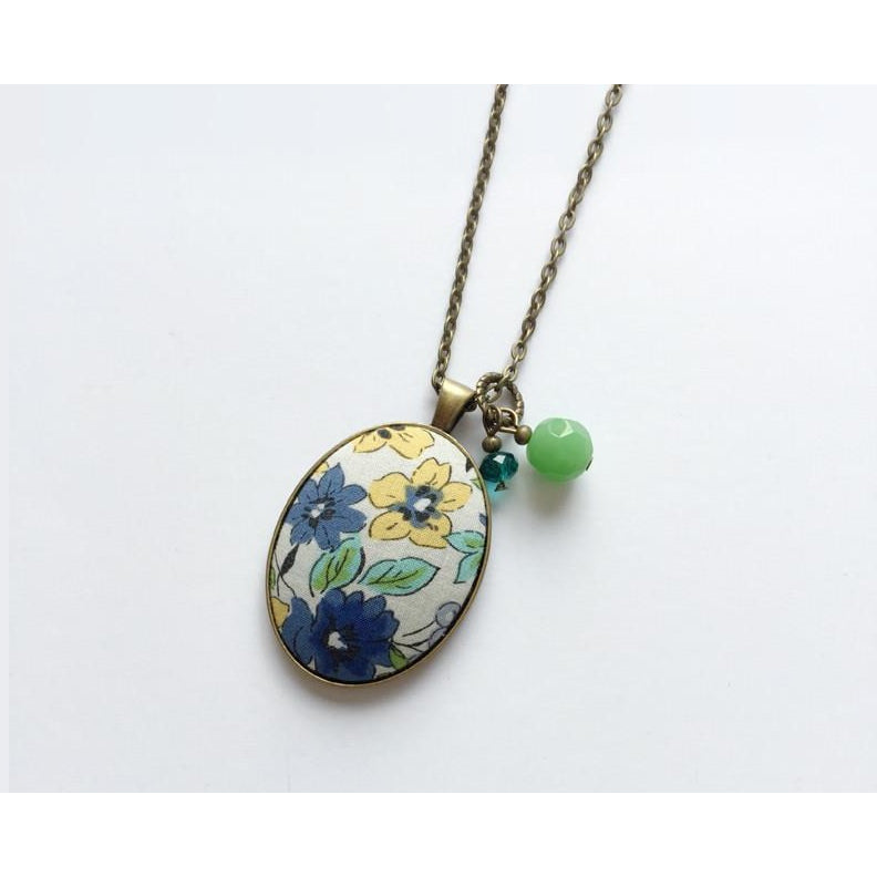 Floral fabric pendant necklace