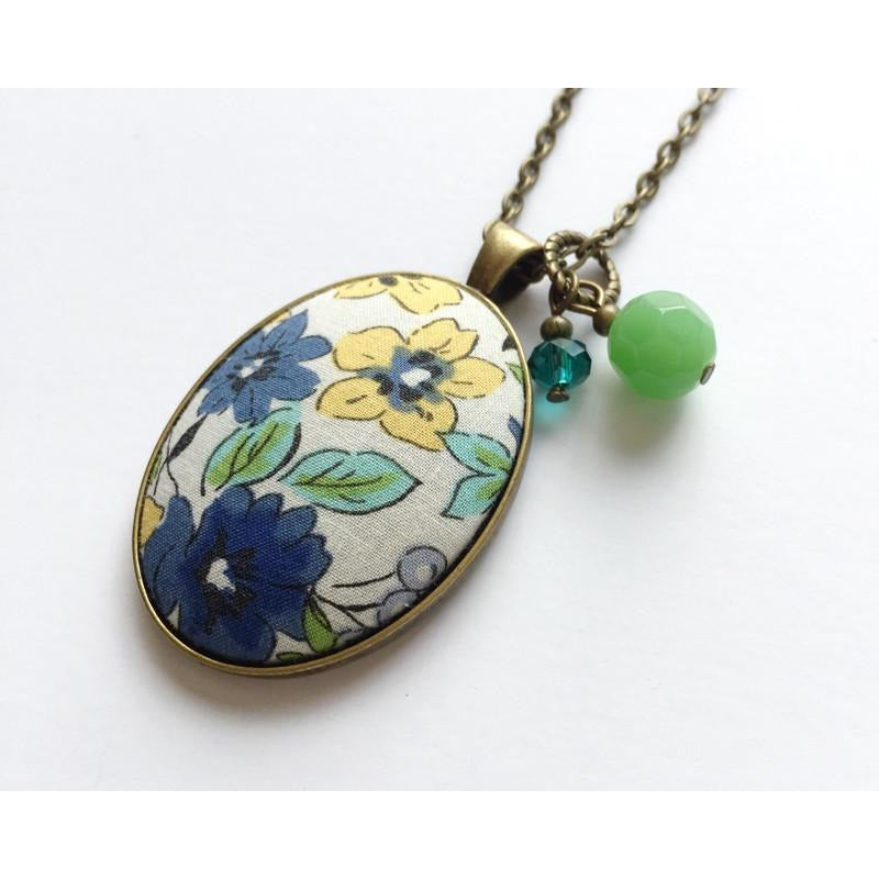 Floral fabric pendant necklace